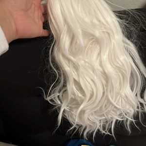 White Halloween Wig Shoulder length